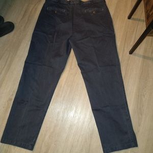 Johnston and Murphy size 38 W 32 L. Very good condition.